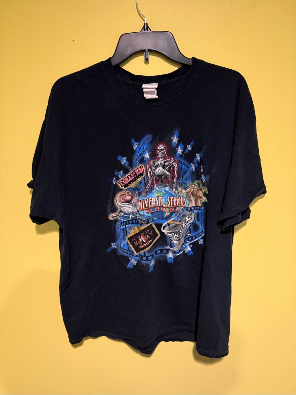 VTG Y2K Universal Studios Black Graphic T-Shirt XL Movies Pop Culture